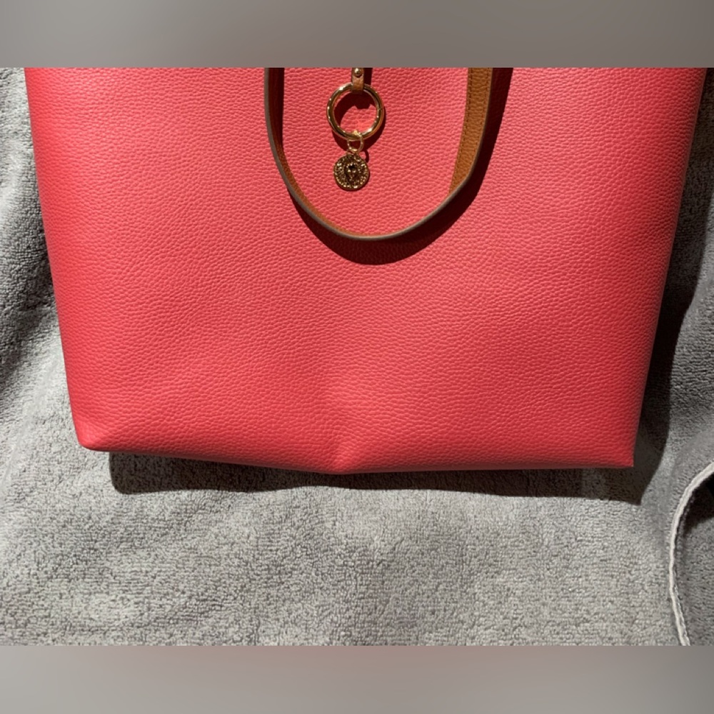 Anne Klein - Picture 2 of 11